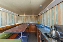 Barka turystyczna Penichette 935 W - czarter barek foto: LOCABOAT