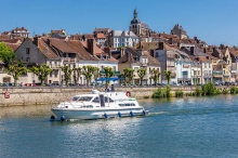 Barka turystyczna Europa 400 - z zewnątrz foto: LOCABOAT