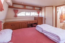 Barka turystyczna Europa 400 - kabina foto: LOCABOAT