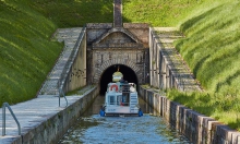 Francja - Burgundia - Saone - czarter barki turystycznej
 foto: LOCABOAT